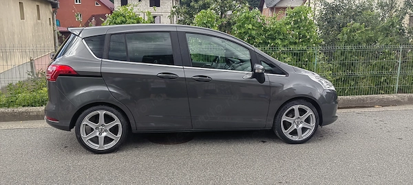 FORD Unknown Model 2016 — imagine 3