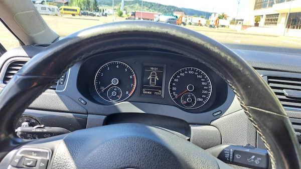 VOLKSWAGEN Jetta 2011 — imagine 7