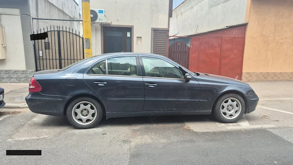 MERCEDES-BENZ E-Class 2004 — imagine 2