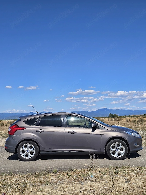 FORD Focus 2011 — imagine 2