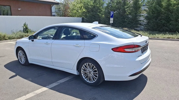 FORD Mondeo 2021 — imagine 3