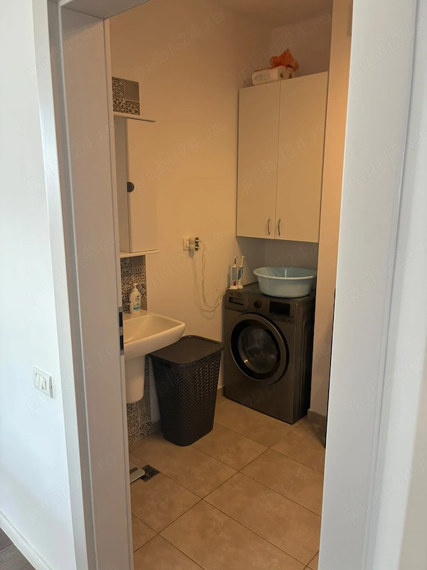 Apartament 2 camere + loc de pacare zona Nord — fotografia 3
