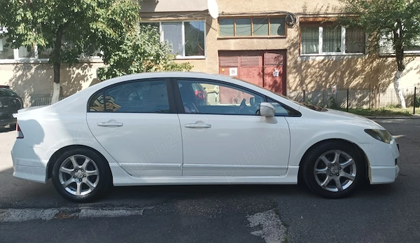 HONDA Civic 2012 — imagine 2