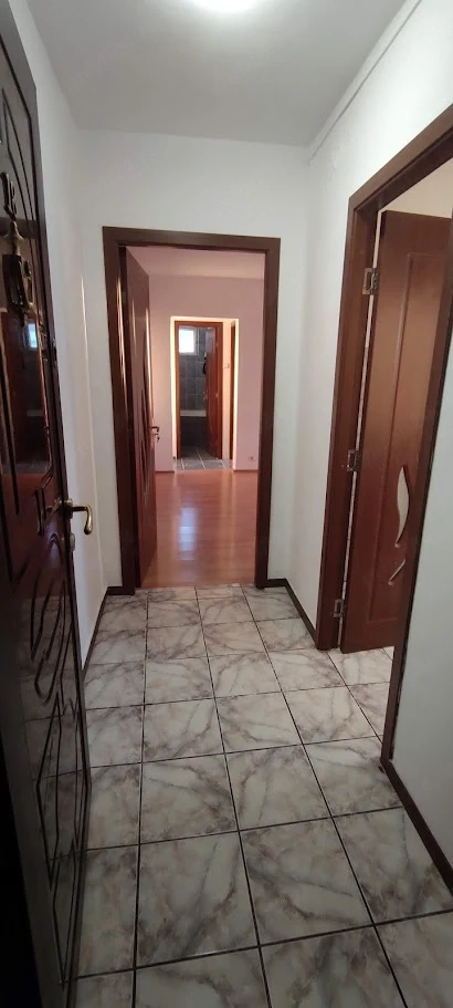 Apartament 2 camere, str. Viitorului, Sacele — fotografia 1