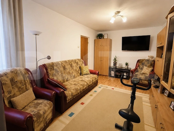 Apartament 2 camere, 49 mp, parcare, zona Centru Civic — fotografia 1