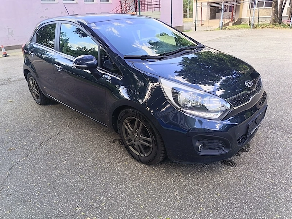 KIA Rio 2013 — imagine 3