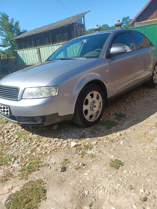 AUDI A4 2004 — imagine 3