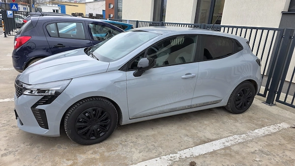 RENAULT Clio 2024 — imagine 4