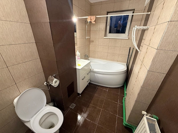 Apartament 2 camere, decomandat, termen lung, Zona Gara, Disponibil 5 Septembrie — fotografia 3