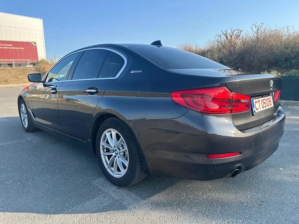 BMW 5 Series 2018 — imagine 8