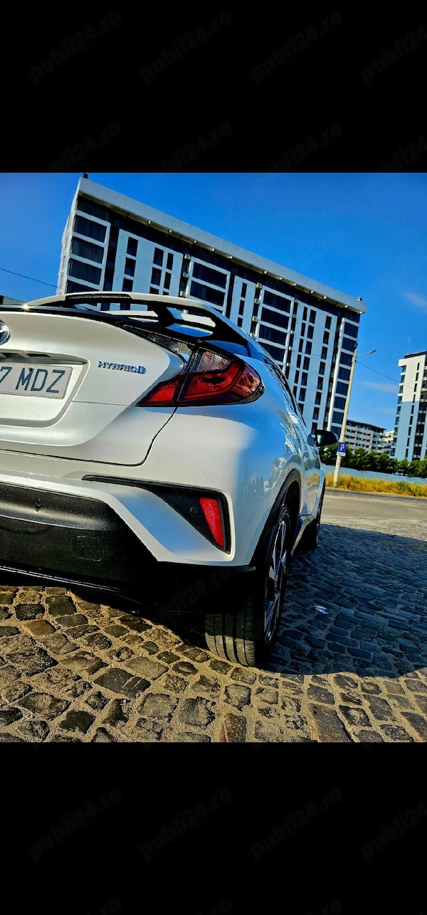 TOYOTA C-HR 2023 — imagine 10