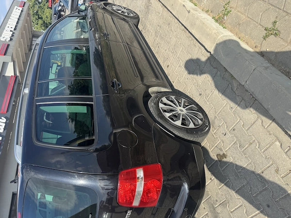 VOLKSWAGEN Touran 2006 — imagine 5
