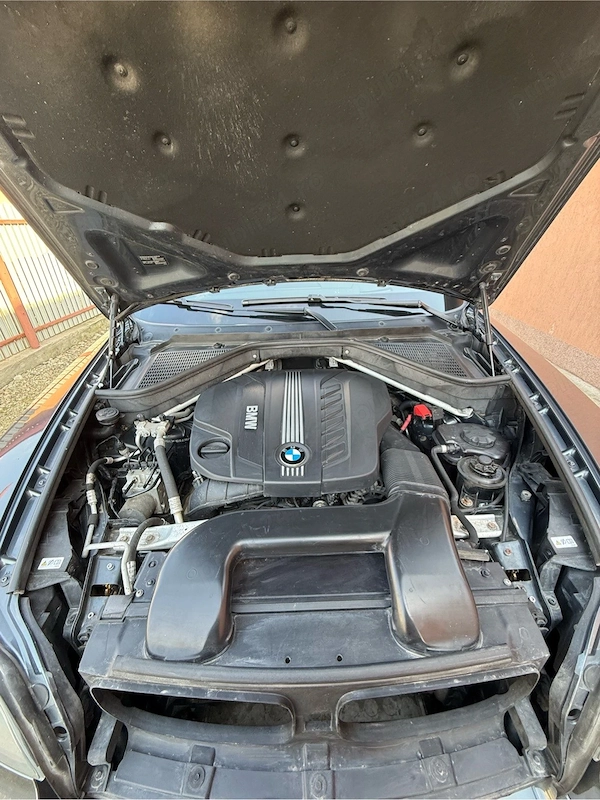 BMW 5 Series 2012 — imagine 10