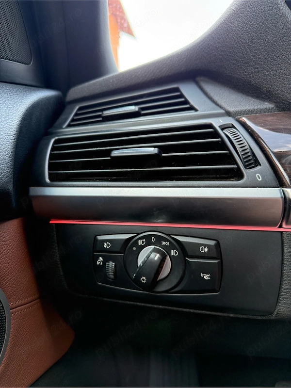 BMW 5 Series 2012 — imagine 4