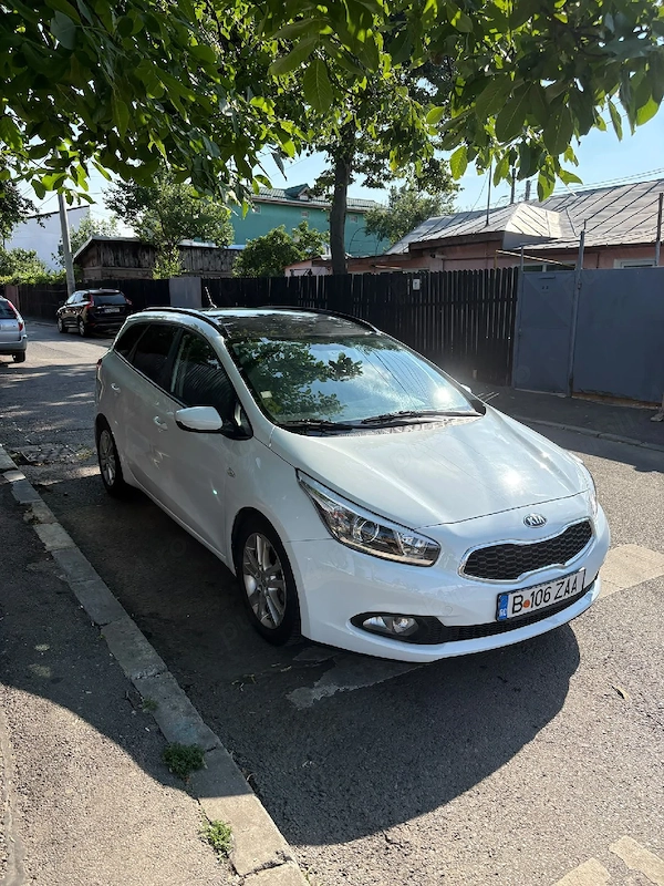 KIA Ceed 2013 — imagine 3