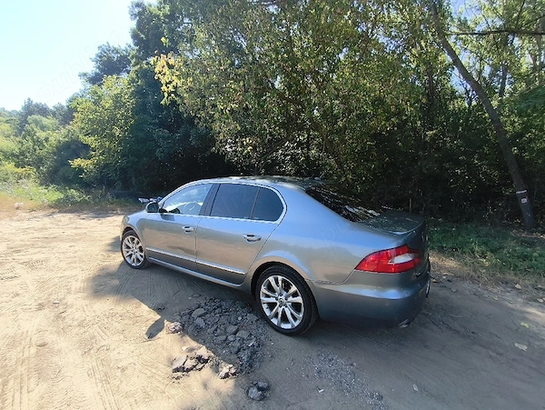 SKODA Superb 2010 — imagine 4