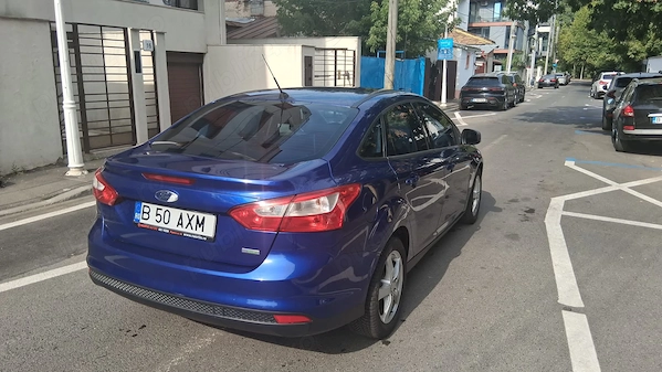 FORD Focus 2013 — imagine 3