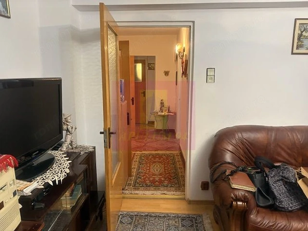 Apartament 3 camere Drumul Sarii — fotografia 3