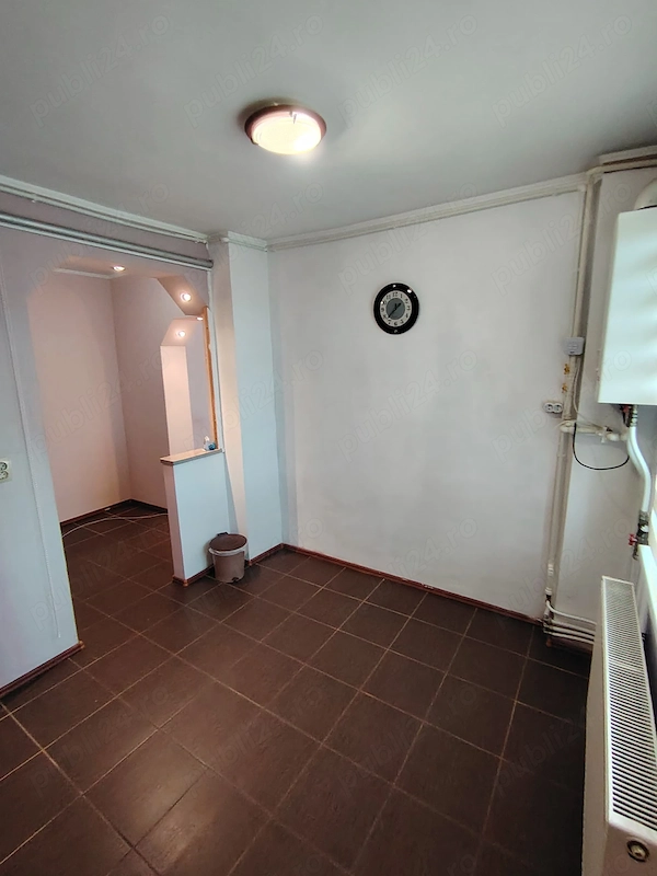 Apartament cu 2 camere de vânzare zonă ultracentrală, Drăgășani — fotografia 3