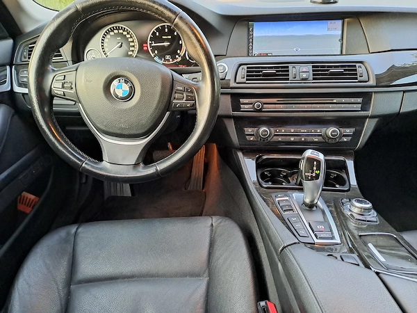 BMW 5 Series 2012 — imagine 7