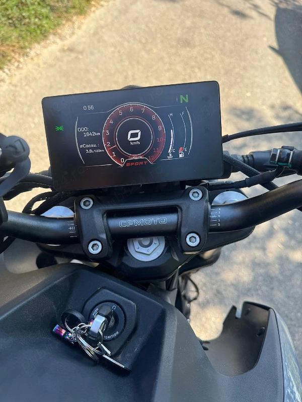 Vând CF Moto 300 nk