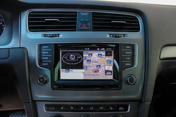 VOLKSWAGEN Golf 2015 — imagine 6