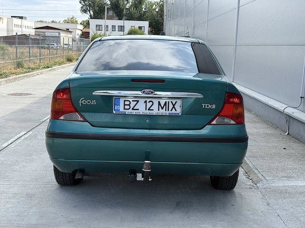 FORD Focus 2001 — imagine 5