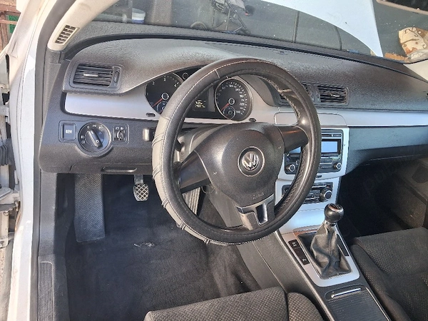 VOLKSWAGEN Passat 2010 — imagine 2