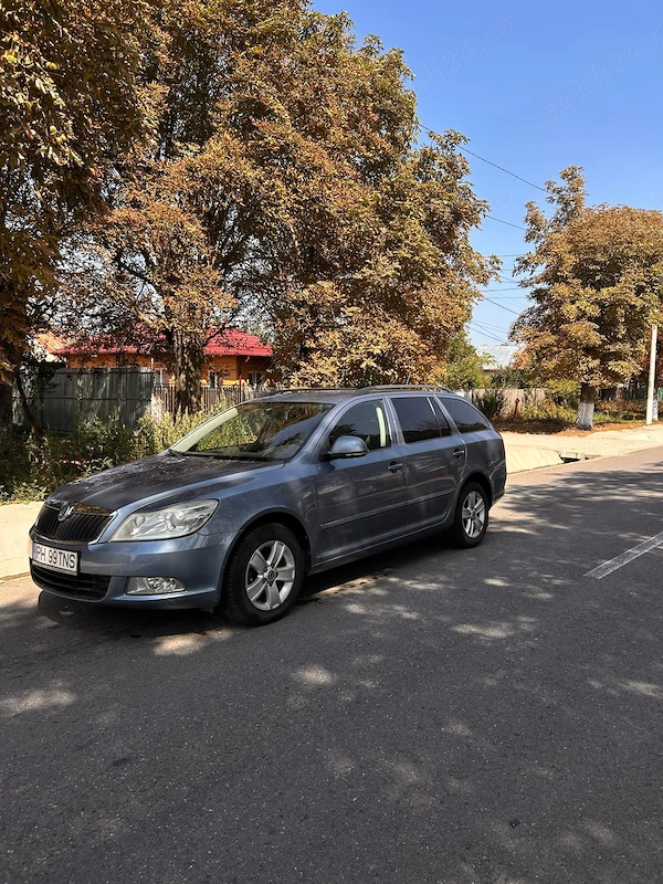 SKODA Octavia 2012 — imagine 3