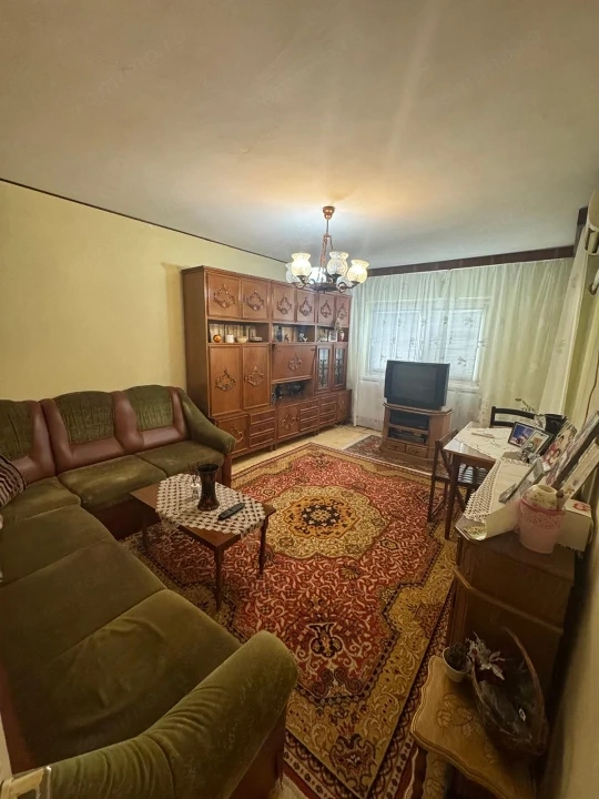 Apartament 3 camere, 68 mp, zona Rovine — fotografia 1