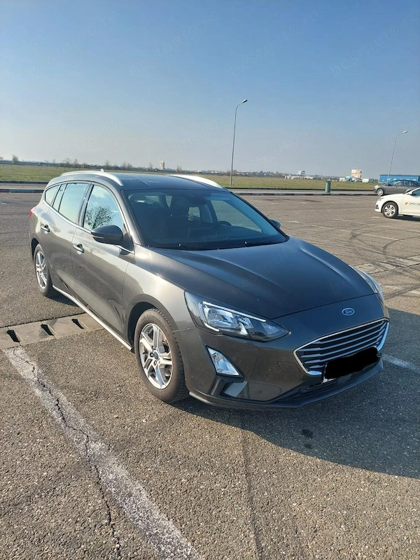 FORD Focus 2020 — imagine 10