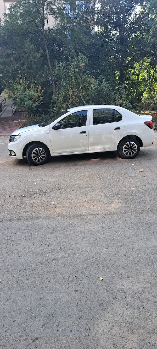 De vanzare Logan 25000 km