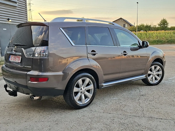 MITSUBISHI Outlander 2010 — imagine 4
