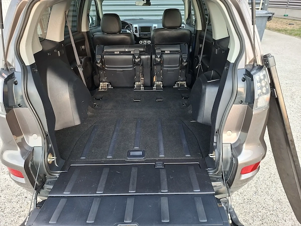 MITSUBISHI Outlander 2010 — imagine 10