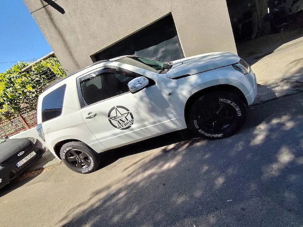 SUZUKI Grand Vitara