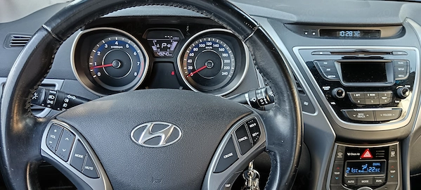 HYUNDAI Elantra 2014 — imagine 4