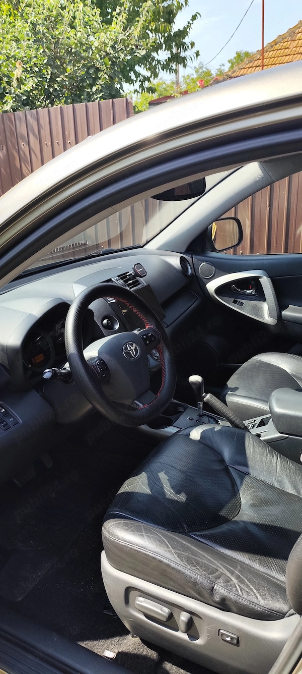 TOYOTA RAV4 2010 — imagine 5