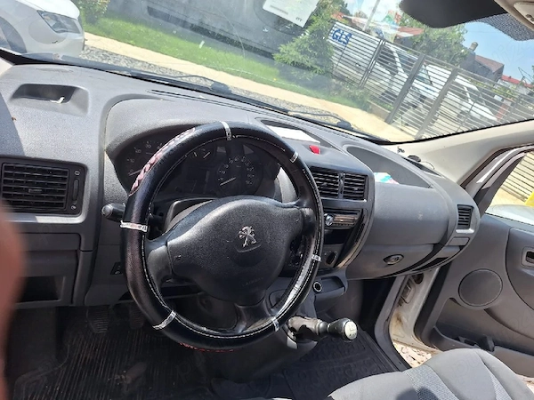 PEUGEOT Expert 2014 — imagine 2