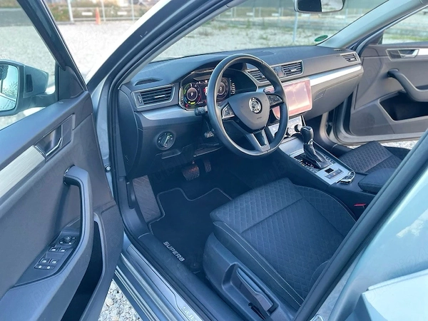 SKODA Superb 2020 — imagine 4