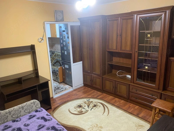 Cameră de închiriat complet mobilată | Str. Zizinului nr. 122, Brașov — fotografia 3