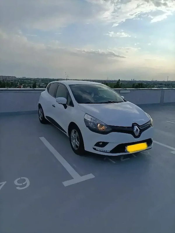 RENAULT Clio 2018 — imagine 3