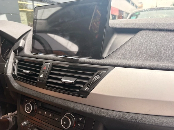BMW iX1 2012 — imagine 2