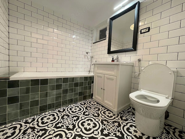 Ofer spre inchiriere apartament renovat, zona Perla, ideal pentru studenti sau pentru firme — fotografia 1