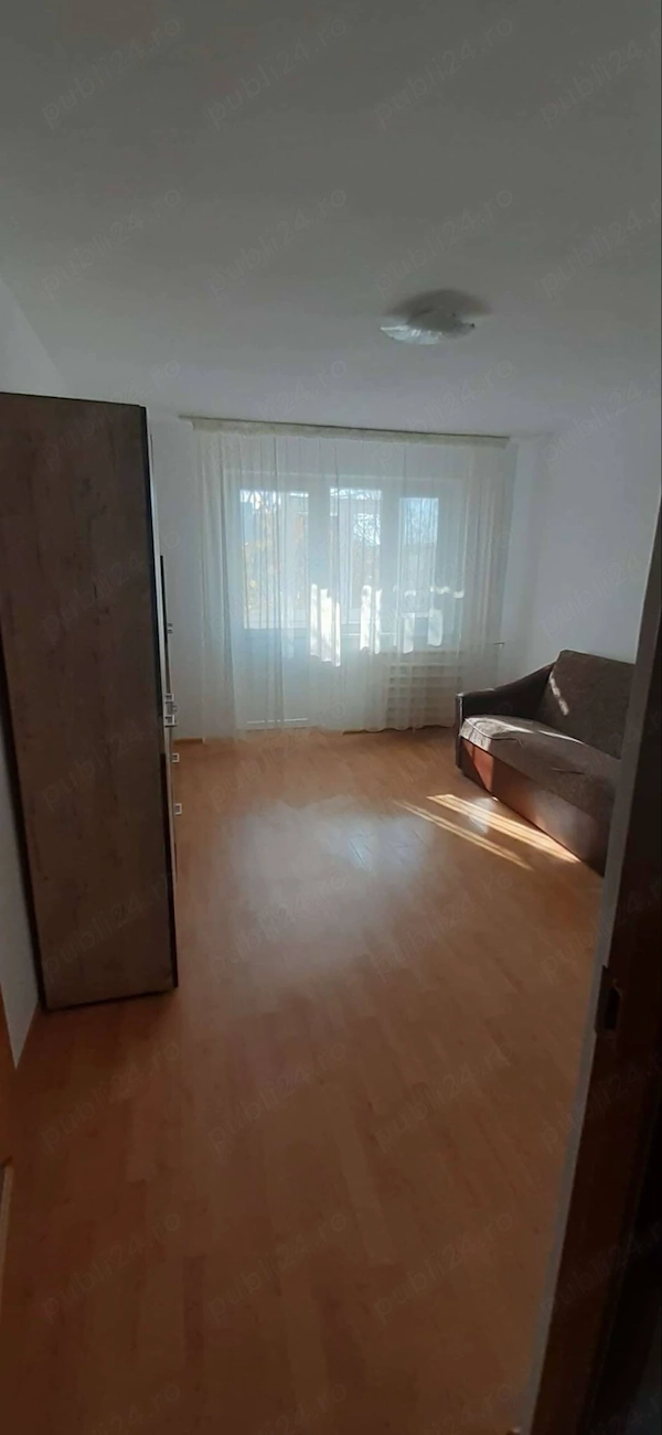 Ofer spre închiriere apartament 2 camere, Micro 14 — fotografia 3