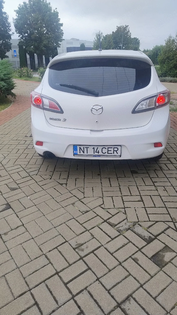 MAZDA 3 2011 — imagine 4
