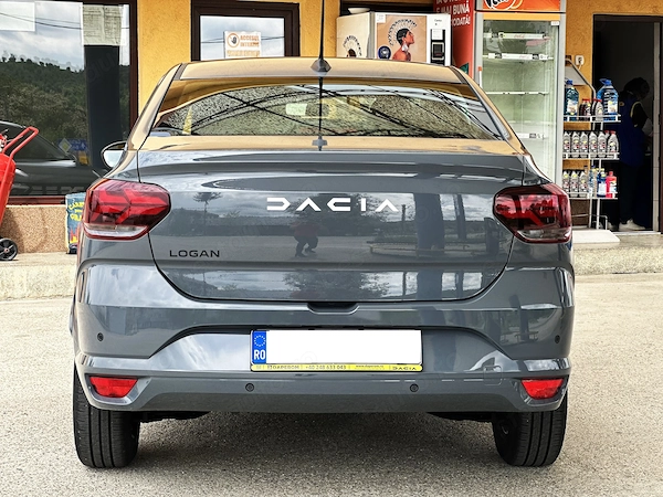 DACIA Logan 2024 — imagine 2