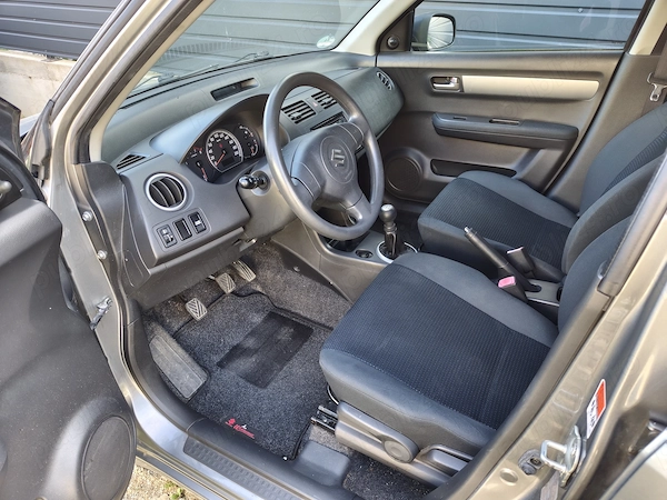 SUZUKI Swift 2010 — imagine 6