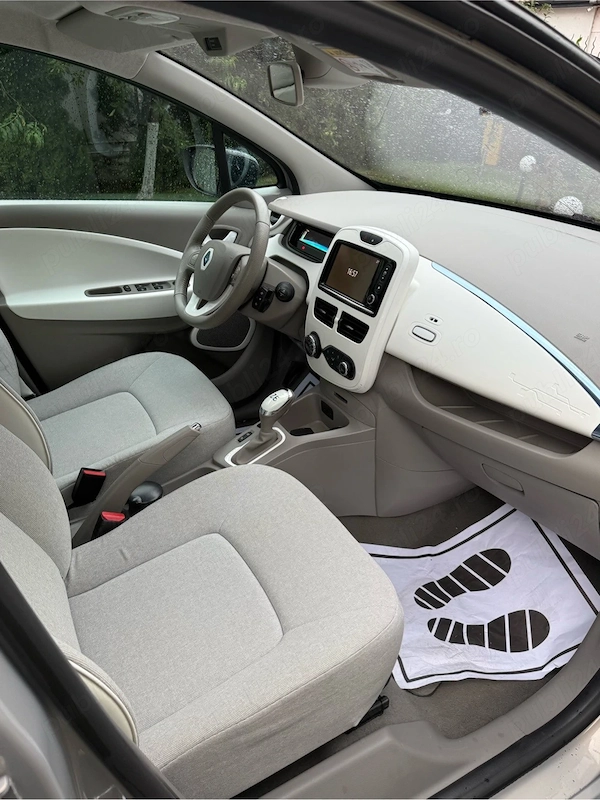 RENAULT Zoe 2013 — imagine 8