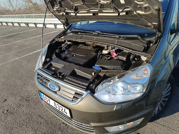FORD Galaxy 2010 — imagine 3