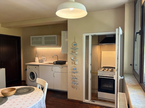 Propietar, inchiriez apartament 3 camere tomis 2 in vila — fotografia 1